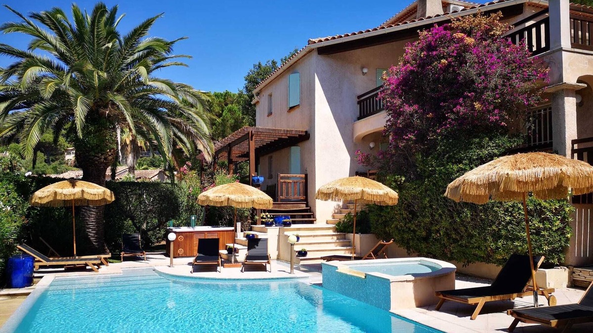 La Nartelle Villa | Villa 'À 200m De La Plage' with Private Pool, Wi-Fi and Air Conditioning
