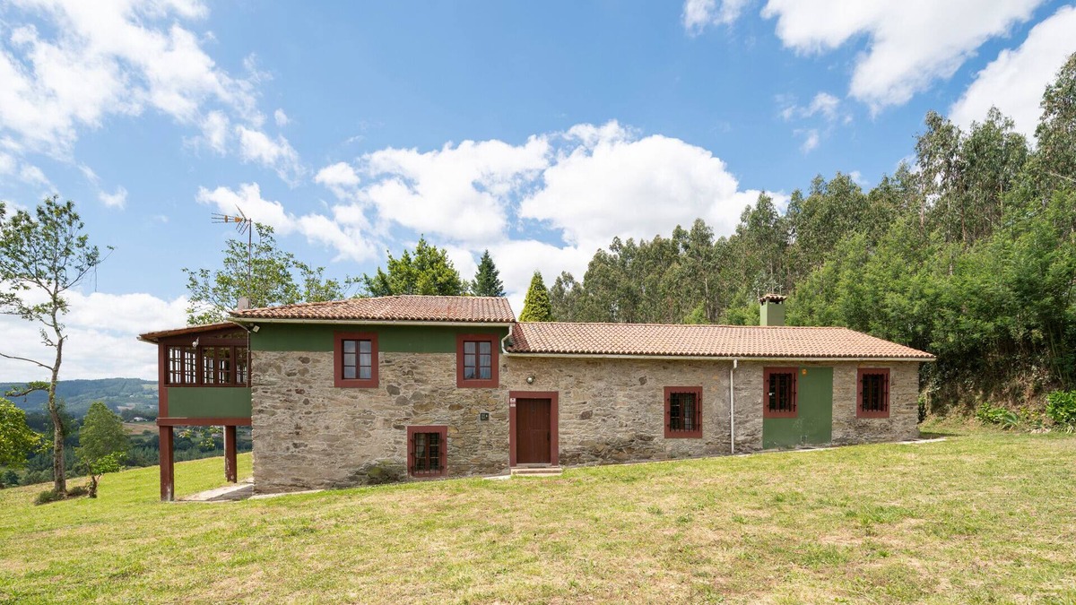 Oza-Cesuras Villa | Villa A Ribeira (284), riverside near the coast
