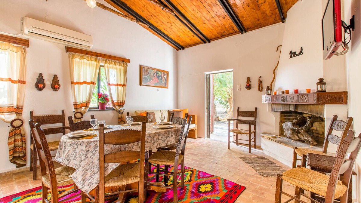 Kamisiana Villa | Villa Aadonis in the sea