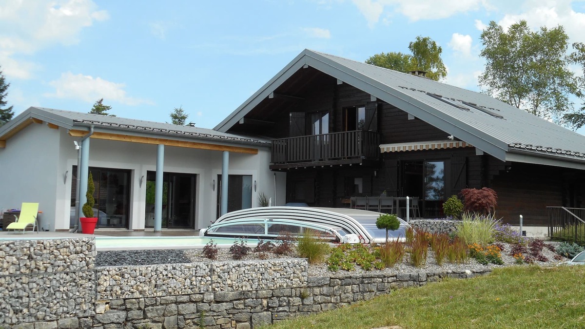 Charchilla Villa | Villa above Lake Vouglans