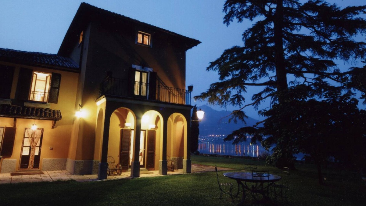 Annone di Brianza Villa | Villa Adinolfi - Your perfect escape on the Como Lake area (with private pool)