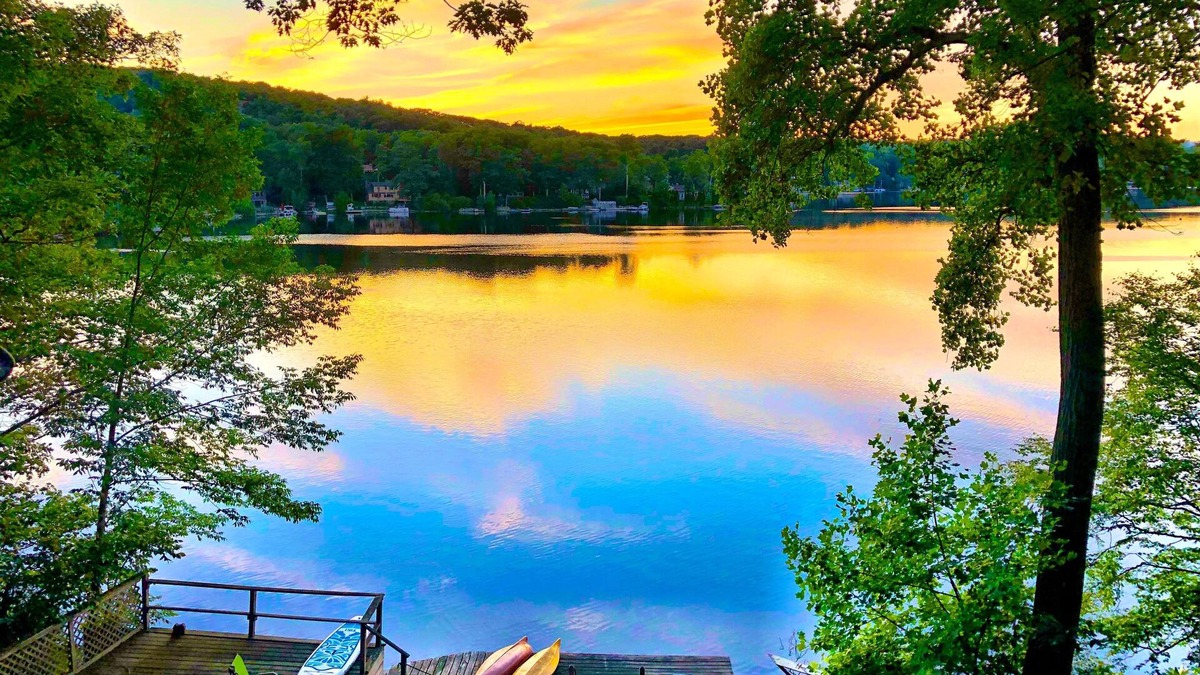 Highland Lakes Ski Chalet | VILLA ADRIANA LAKE FRONT DREAM HOME