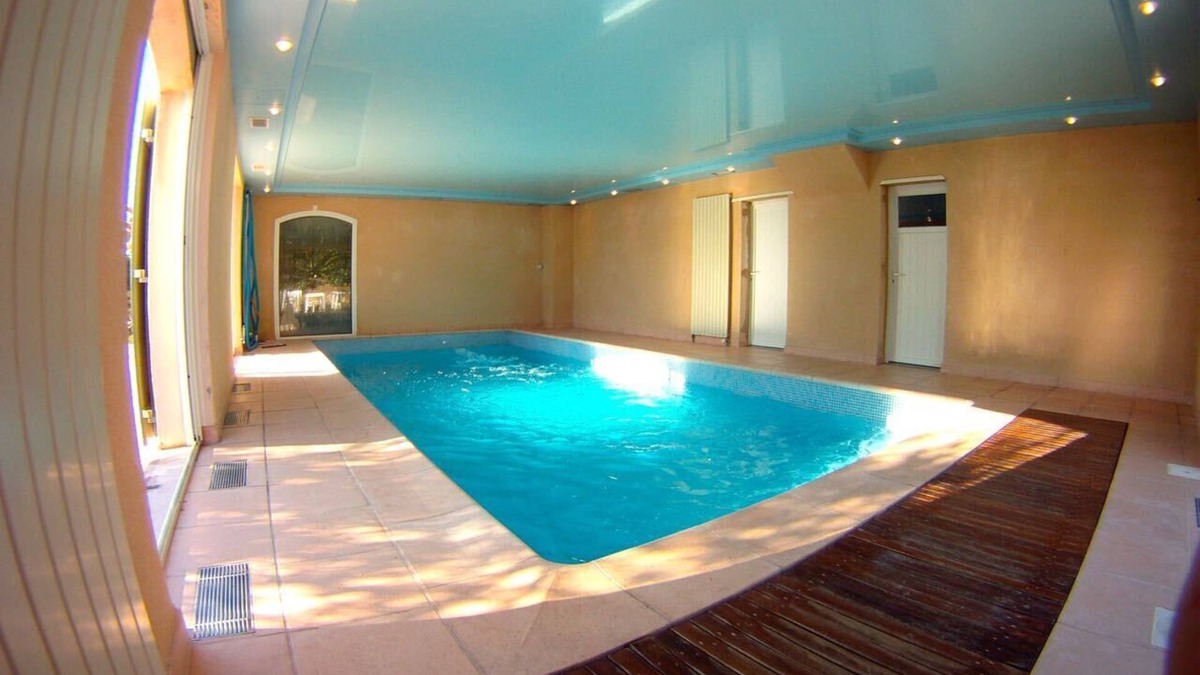 Village of Castellet Villa | Villa aircon, indoor pool heated, paradis for children, pin-ball, WLAN free