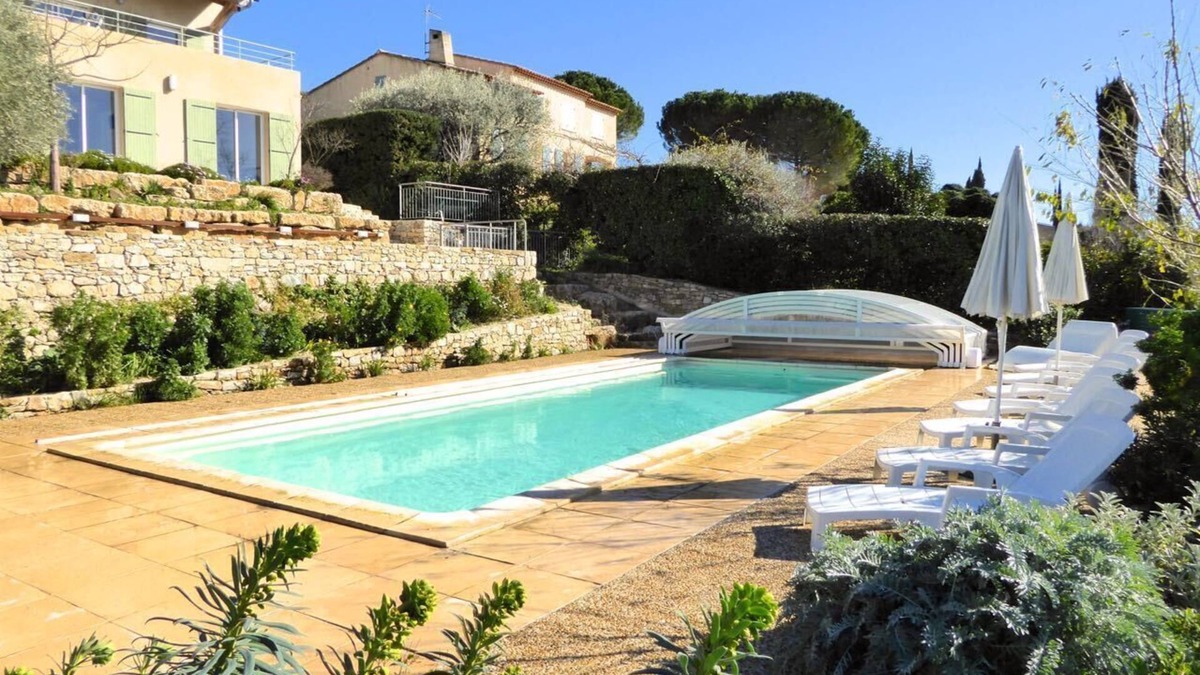 Le Castellet Villa | Villa aircon, pool heated, paradis for children, pinball, baby-foot, WIFI free