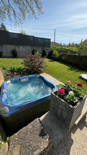 Devant-les-Ponts Villa | Villa Alba avec piscine et Spa