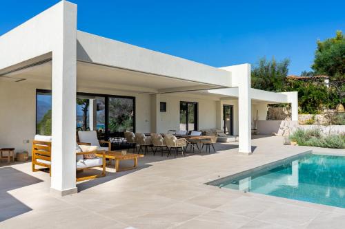 Agii Anargiri Villa | Villa Althea in Porto Heli