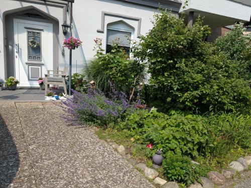Rendsburg Apartment | "Villa am NOK"