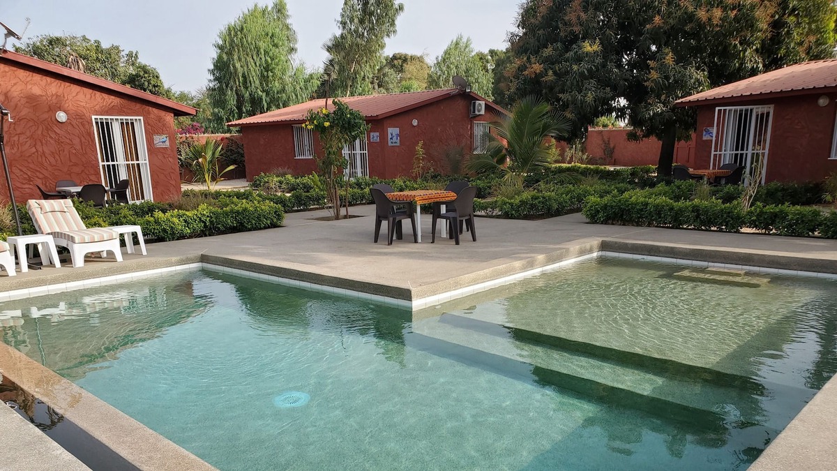 Yayem Villa | Villa Amarante, located in the middle of a garden, at the edge of a swimming pool