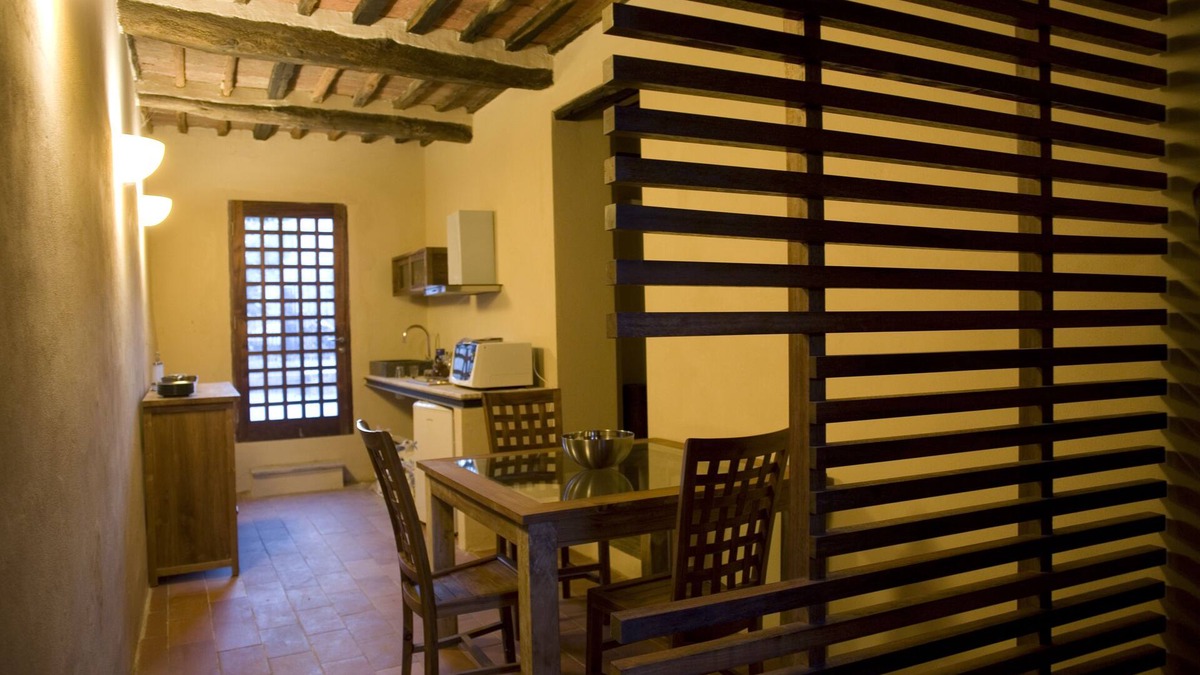 Brenna Apartment | Villa Amedeo apt Galileo 15 km from Siena
