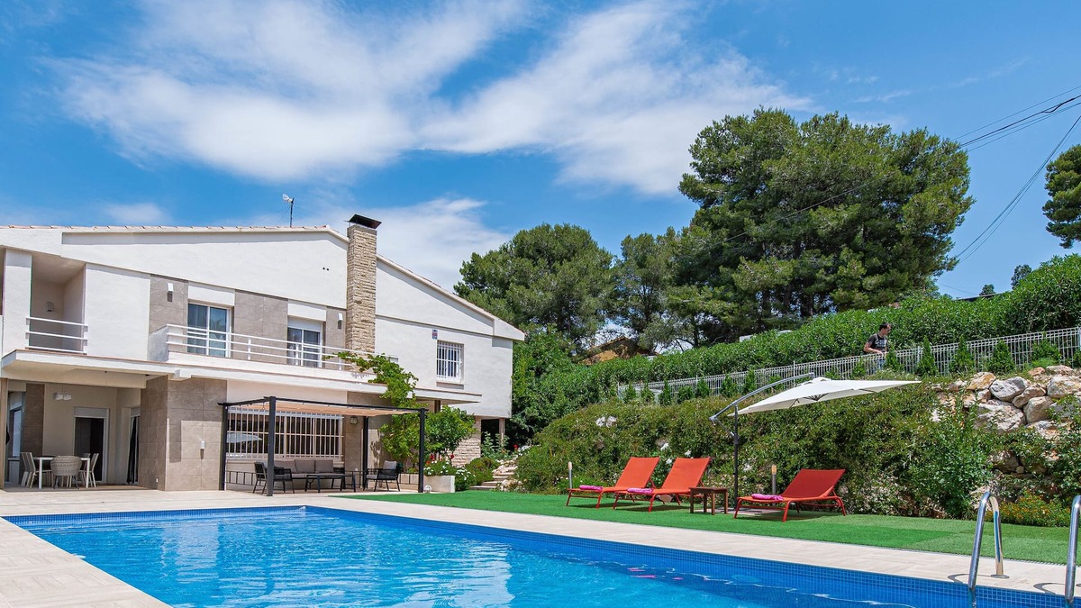 El Vendrell Villa | Villa Ametllers with private pool