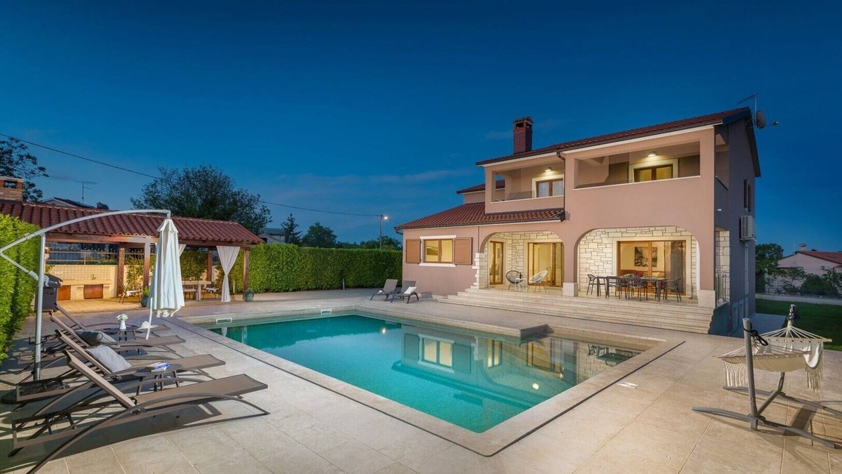 Sveti Petar u Sumi Villa | Villa Anastasia - charming villa with beautiful garedn and large private pool