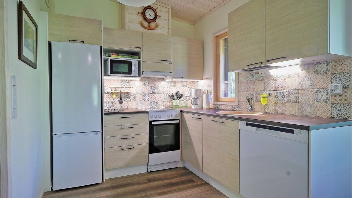 Jaala Cottage | Villa Anchor. New 2BR cottage with sauna. Home is where you drop your Anchor!