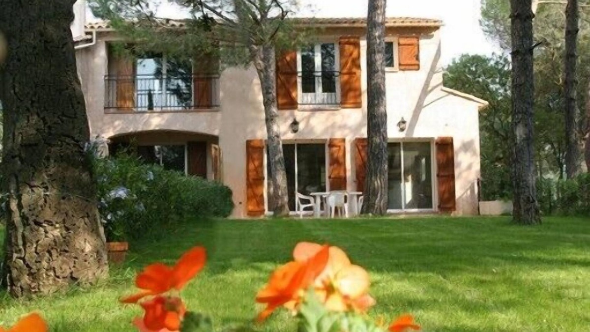 La Bouverie House | Villa and environment of Provence calm and confort on the Riviera