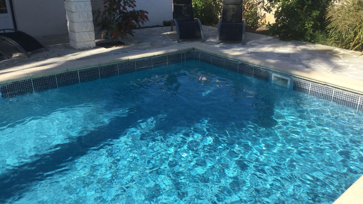 Lattes Villa | Villa and pool near the sea