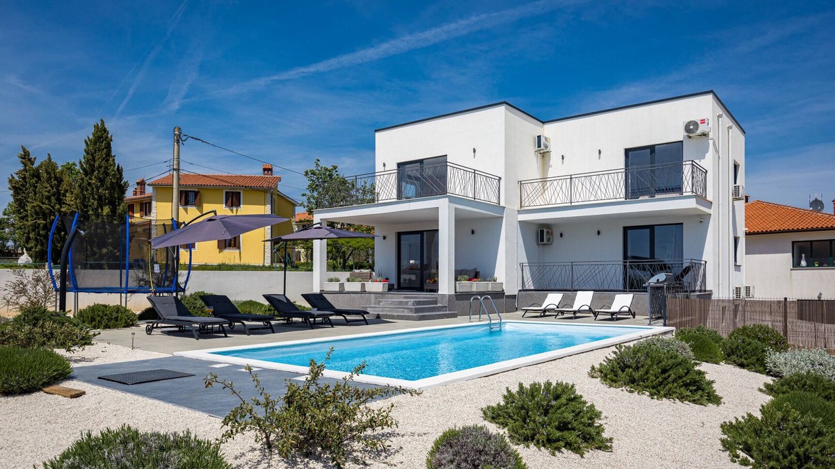 Orbanici Villa | Villa Angie in Central Istria for 10 persons with private heated pool & kids playground