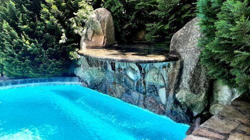 Maritsa Villa | Villa Anna Luxury Lake Residence