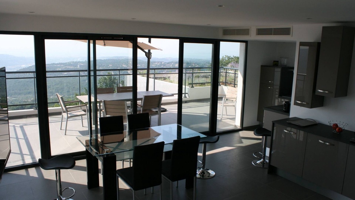 Saint-Jeannet Apartment | Villa Apartments, private garden and pool, panoramic sea view