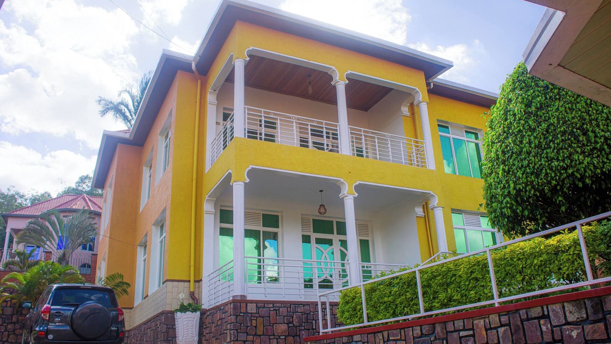 Kigali Villa | Villa Arche de Noè-Family vocation house- Room or entire house- budget-friendly