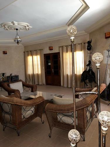 Toubab Dialao Villa | Villa Artcanes