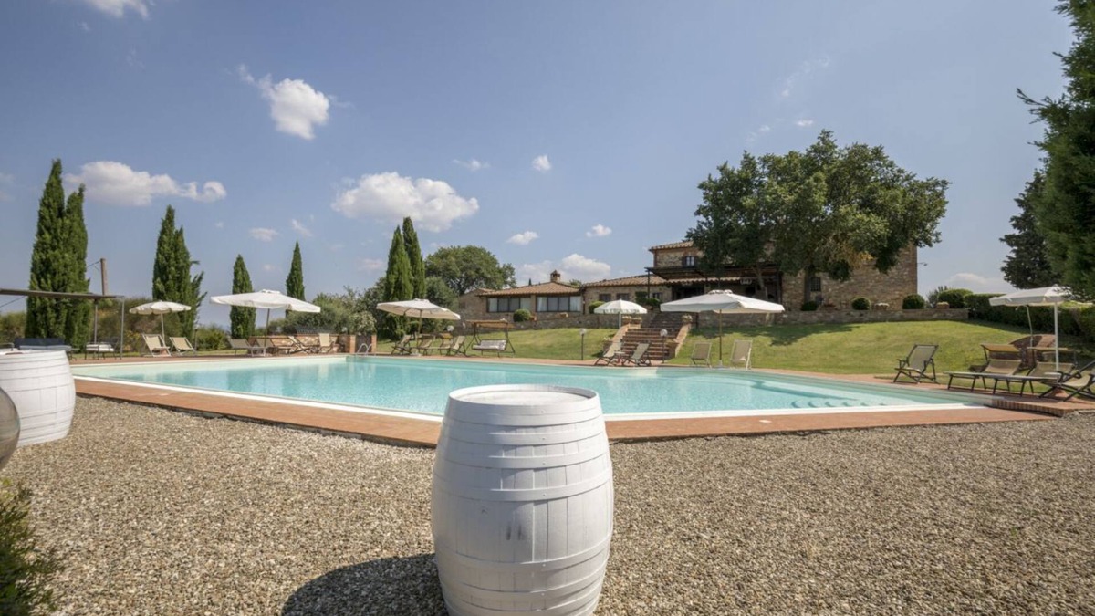 Montisi Villa | Villa Asciano 30 By MMega