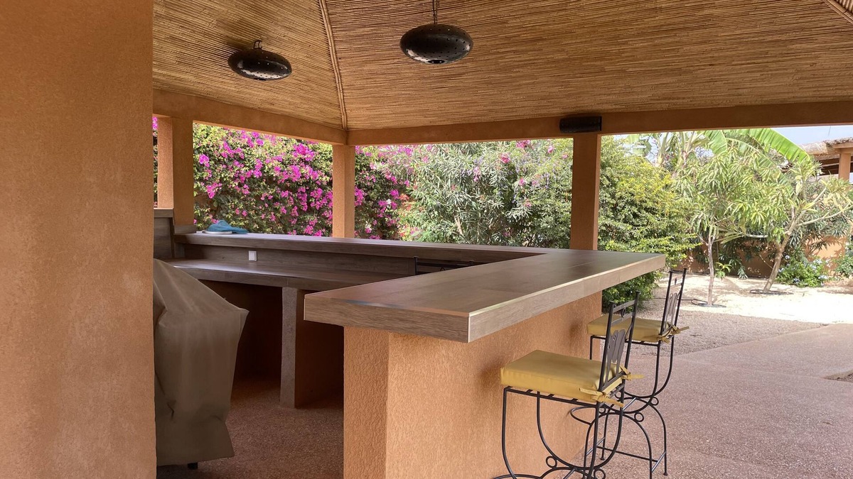 Nianing House | Villa Assinie, a privileged space around a 16 m Californian swimming pool