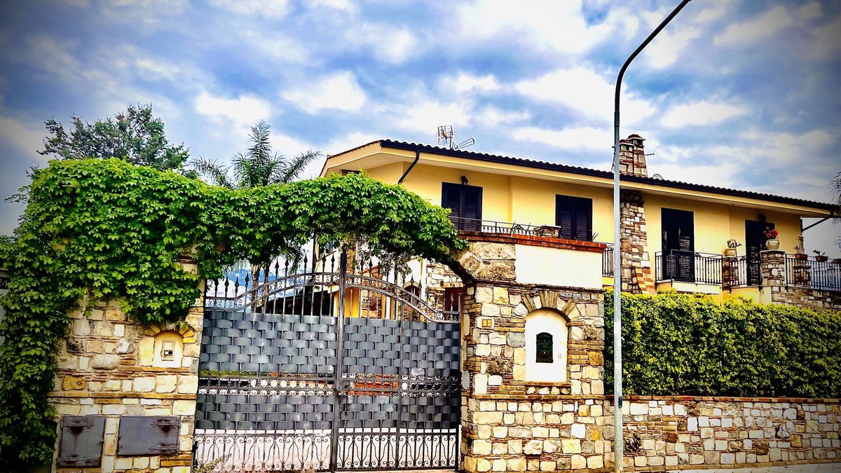 Villa Grazia di Carini Villa | VILLA AT 300 MT. FROM THE BIO PARK OF SICILY. 10KM FROM THE AIRPORT