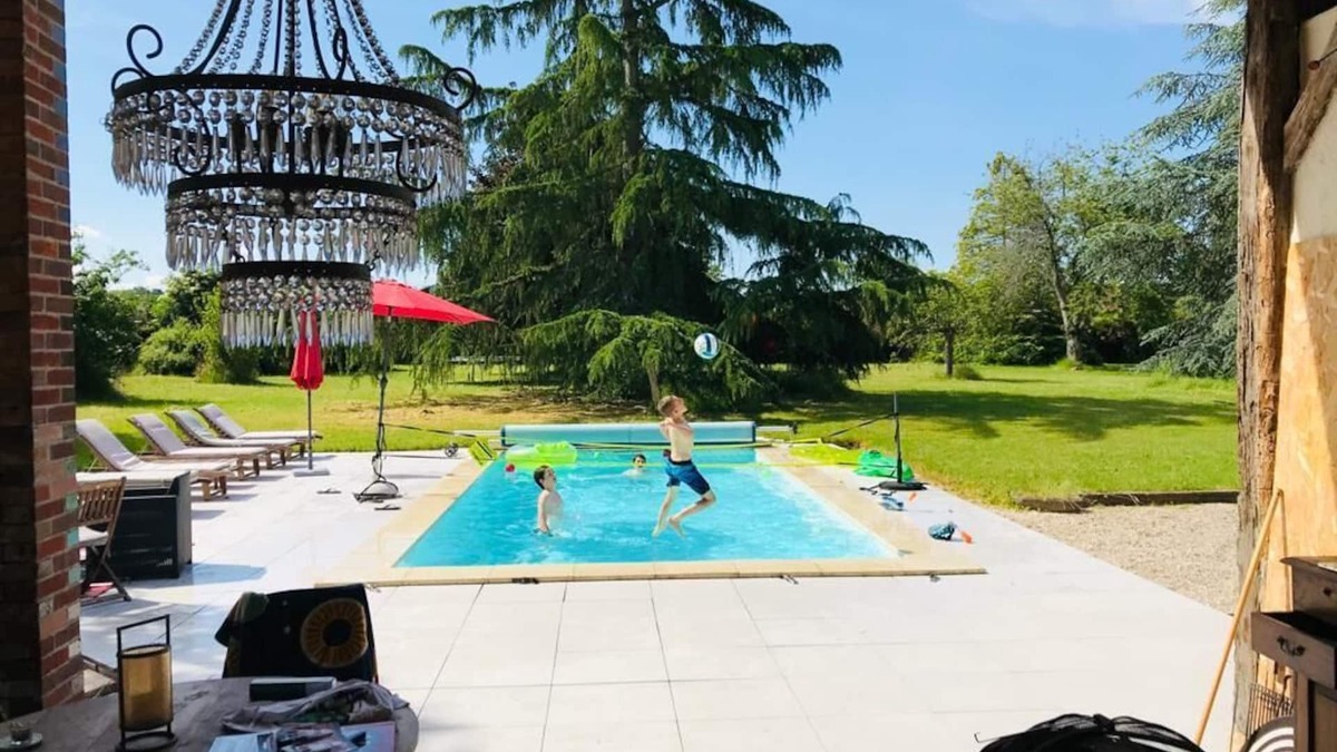 Trigueres House | Villa at the crossroads of Burgundy, Castles of Loire Valley and Paris