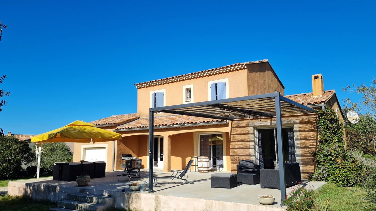 Malaucene Villa | Villa at the foot of Mont Ventoux for 7 people in Malaucène with private pool