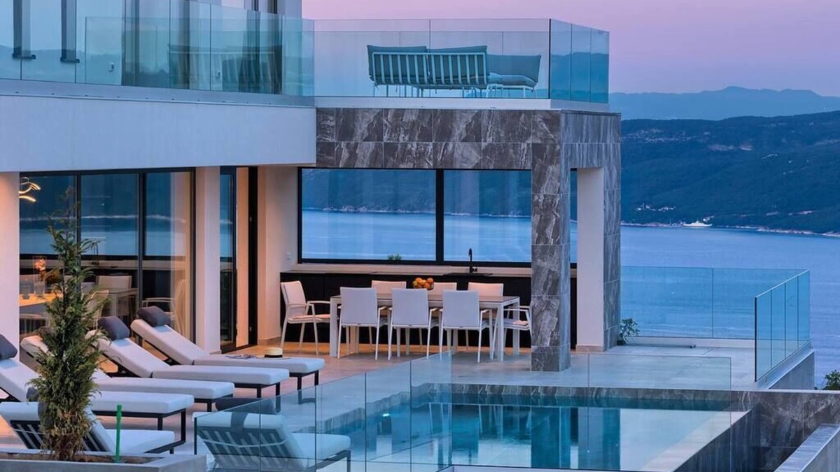 Ripenda Kosi Villa | Villa Ateneum with sea view, jacuzzi&infinity pool