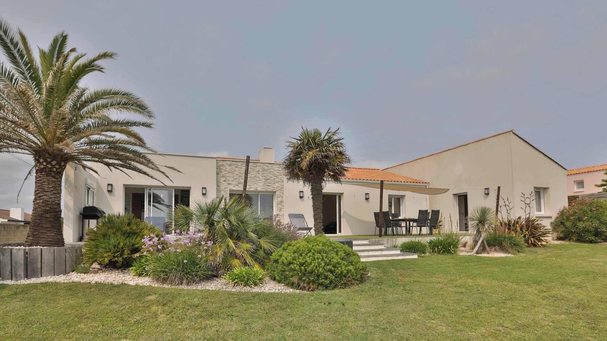 Chateau-d'Olonne Villa | Villa au calme, proche de la mer