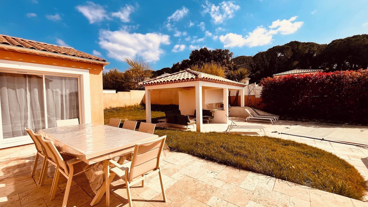 Generac Villa | Villa Aurea: a haven of peace with swimming pool/8 pers