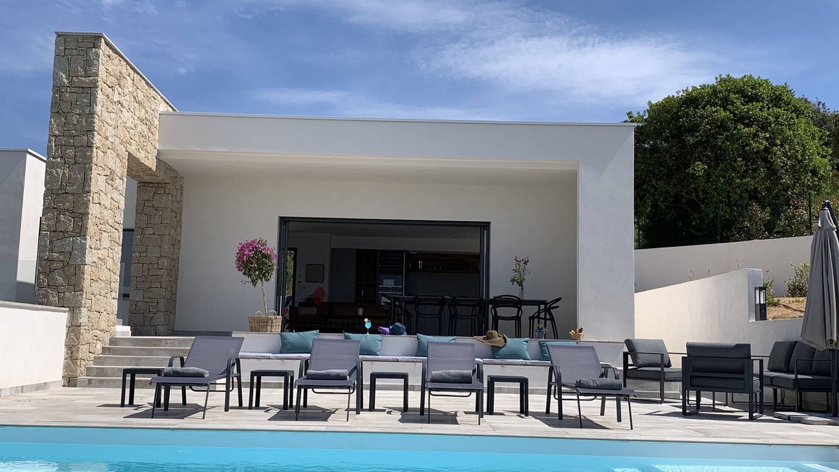 Pietrosella Villa | VILLA AUSTERLITZ EXCEPTIONAL SEA VIEW LARGE SWIMMING POOL LUXURY AMENITIES
