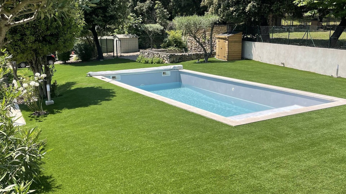 Les Trois Lucs Villa | Villa Avec Grand Jardin et Piscine