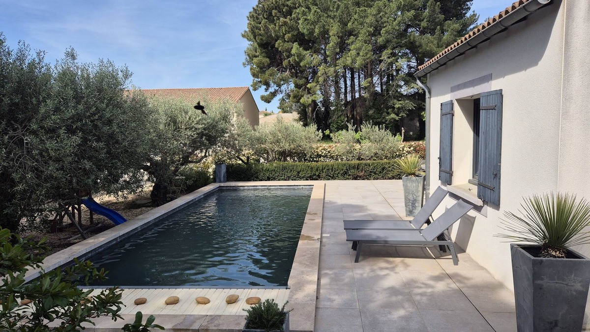 Domazan House | Villa Avec Piscine Dans un Domaine Viticole