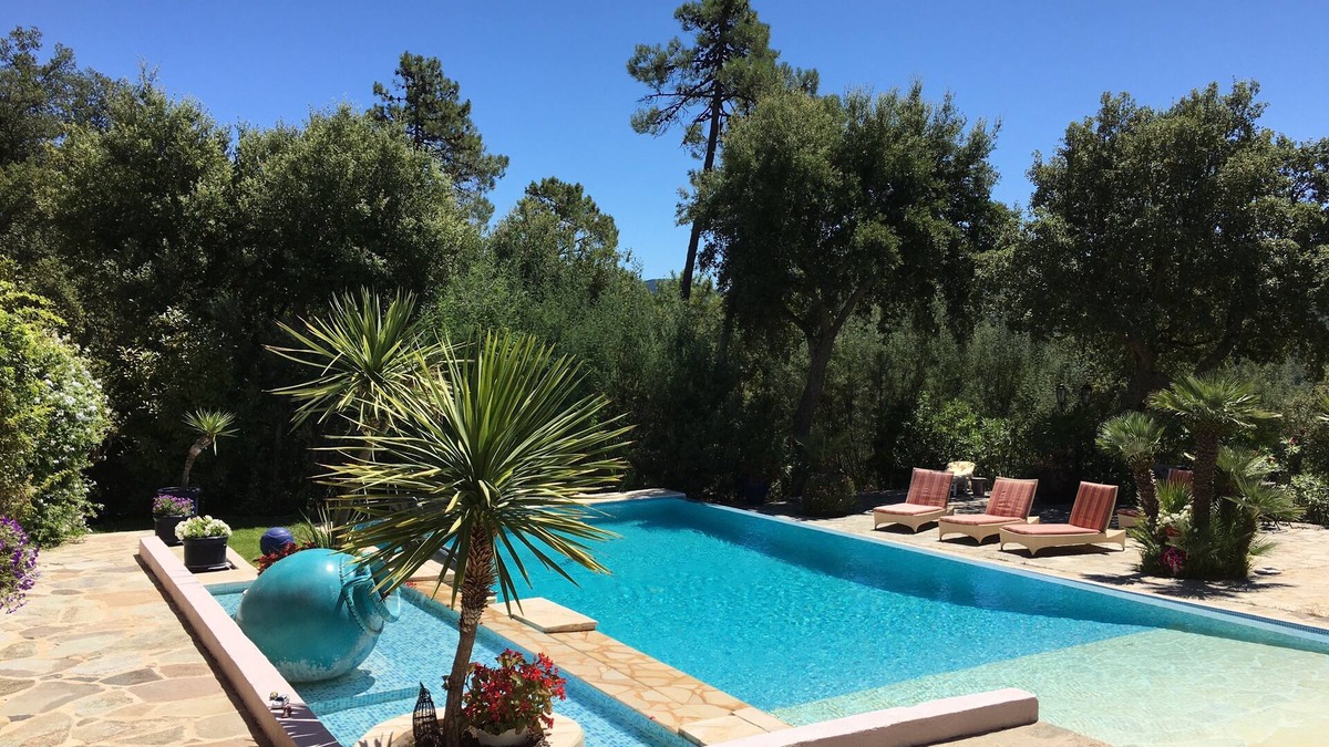 Le Muy Villa | Villa Avec Piscine et Jacuzzi Entre Golfe de St Tropez et Gorges du Verdon