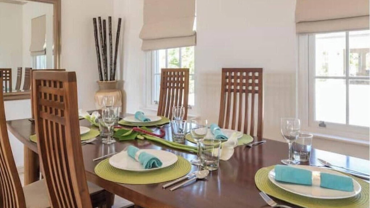 Mullins Villa | Villa Azure. Battaleys Mews. Near Mullins Beach. BARBADOS