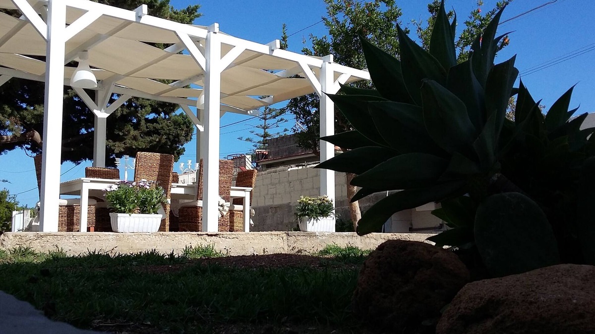 Avola Villa | VILLA AZZURRO MARE. SMAL PRICES FOR 2019. DISCOUNTS FOR WEEKLY STAYS.