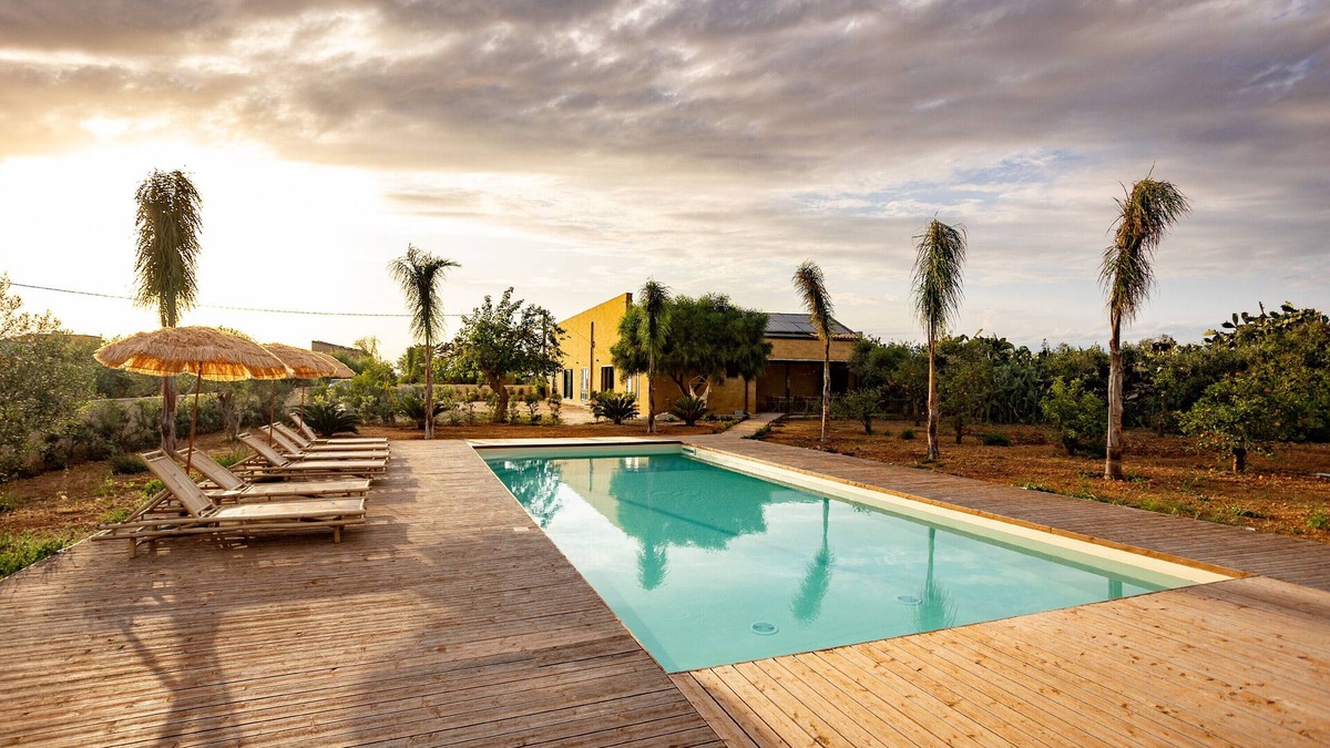 Marsala Villa | Villa 'Baglio Ballerino' with Private Pool, Wi-Fi and Air Conditioning