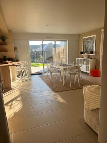 Saint-Jouan-des-Guerets House | Villa Bambou