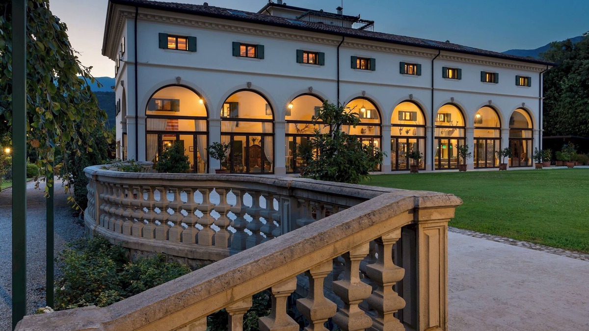Cappella Maggiore Villa | Villa Barchessa Panigai 14, Emma Villas
