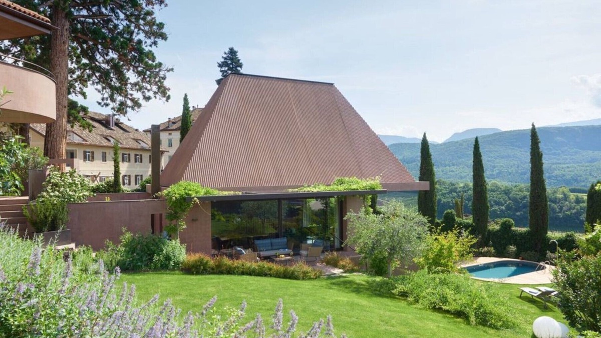 Caldaro Sulla Strada del Vino Villa | Villa Baronessina * Villa with pool, whirlpool, sauna & large private garden