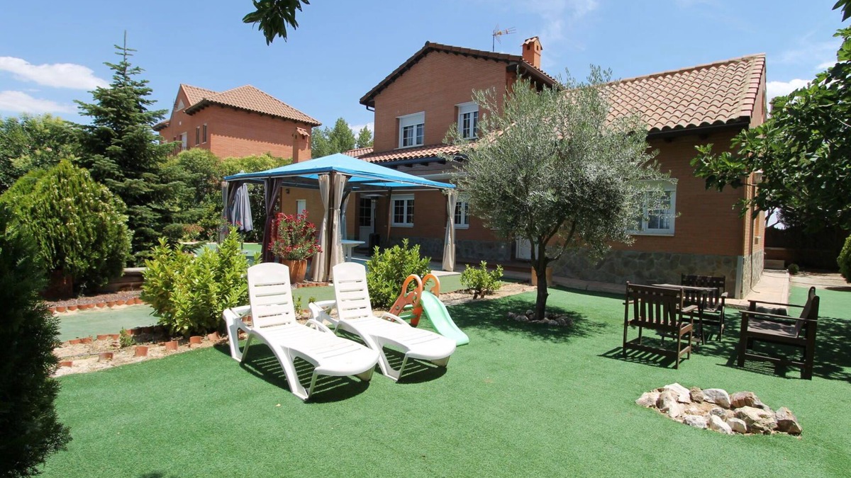 Cortijo de San Isidro Ski Chalet | Villa Begoña. TuCasaTemporal