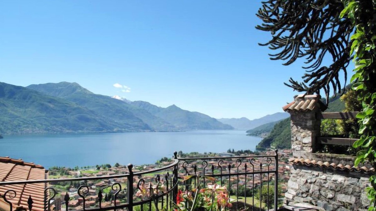 Consiglio di Rumo House | Villa Bellavista by Interhome