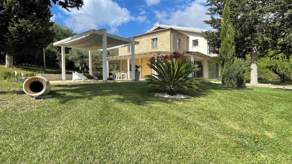 San Giovanni Teatino Villa | Villa Berenice House and Relax
