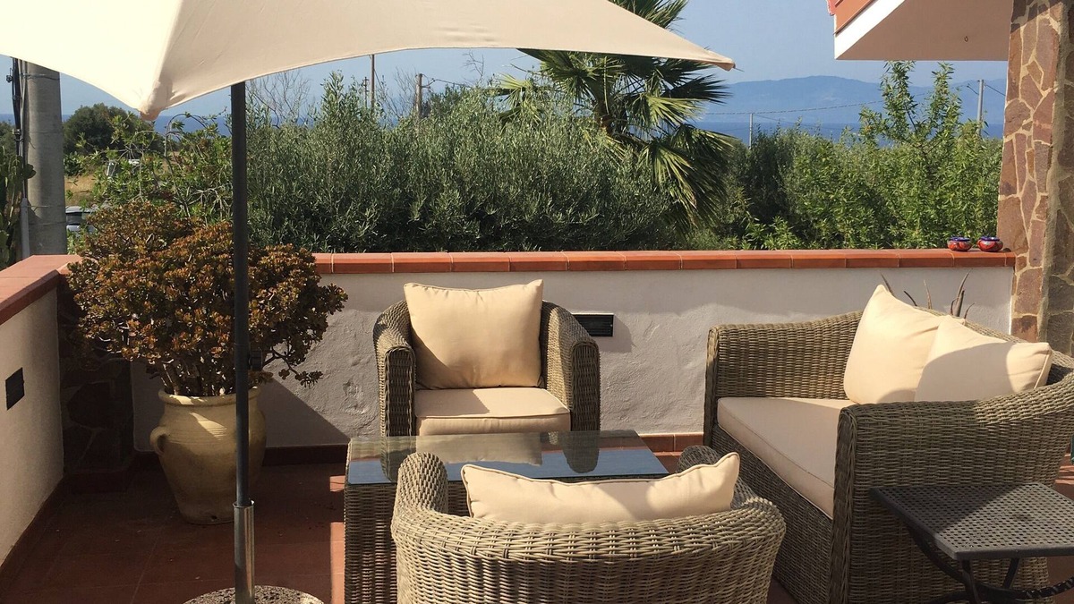 Briatico Apartment | Villa Bergamotto - Luxury 3 mins drive to Beach, 1st Floor, sea view sun terrace