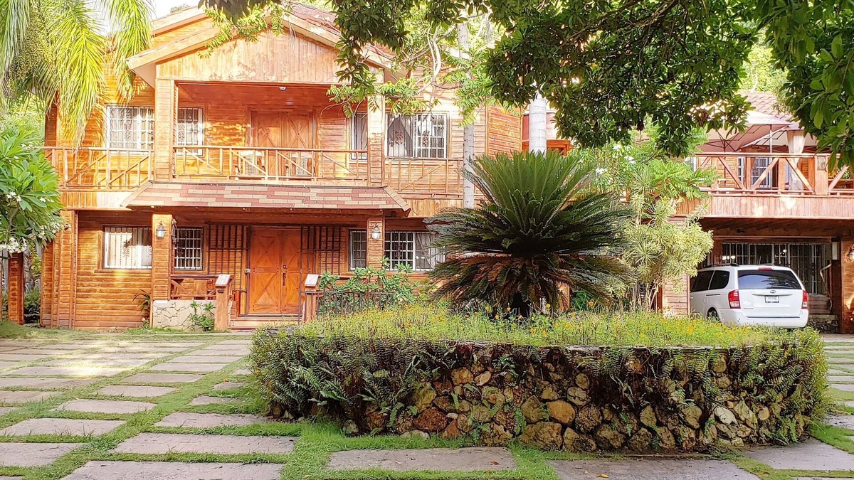Juan Esteban Villa | Villa Bet Alfa, Perfect for vacations with family and friends.