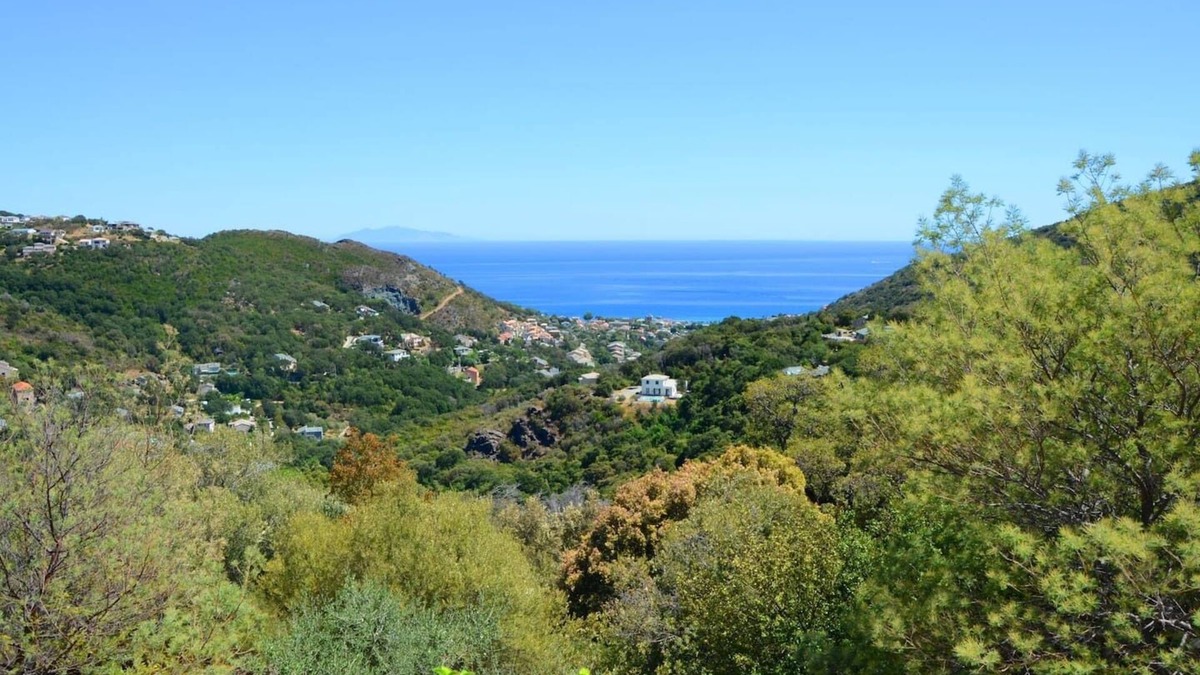 Figarella House | Villa between sea and mountains
