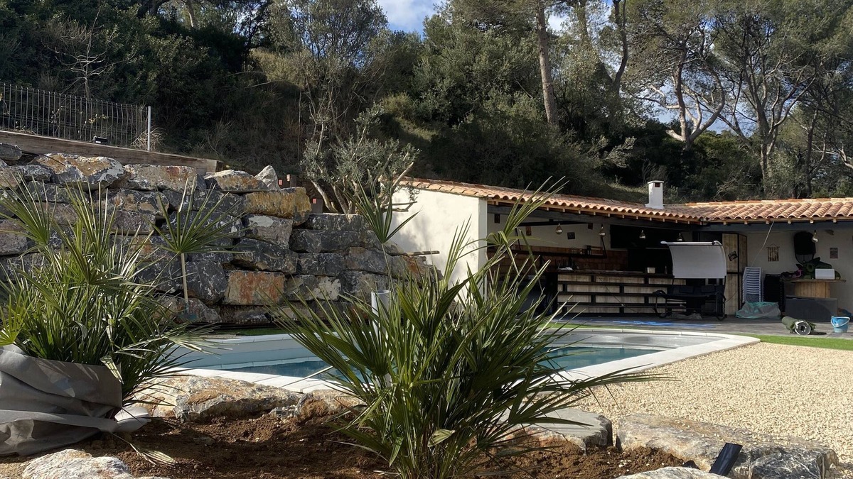 Roquessels Villa | Villa between sea and mountains, 25 minutes from beaches and lakes
