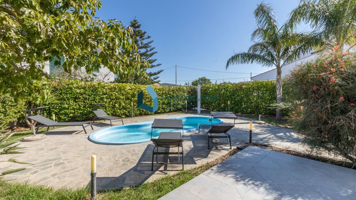 Gorgo Lungo Villa | Villa Bianca 3 with private pool, a few steps from the sea with 9 beds