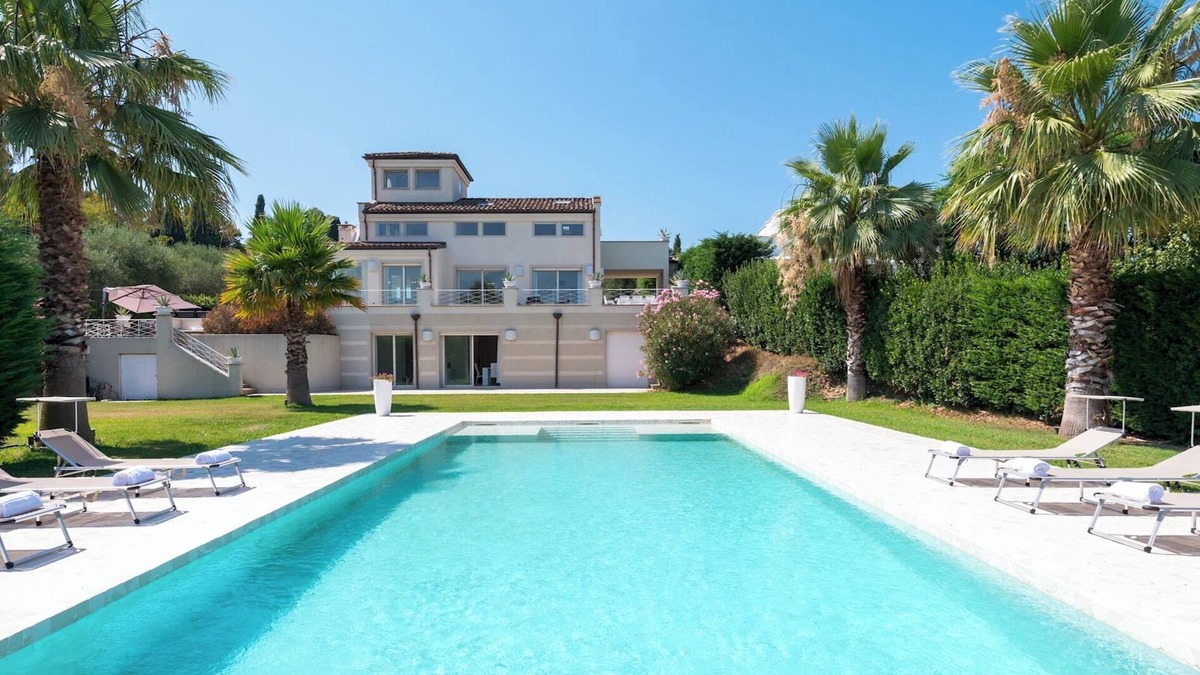 Misano Adriatico Villa | Villa Bianca 10, Emma Villas
